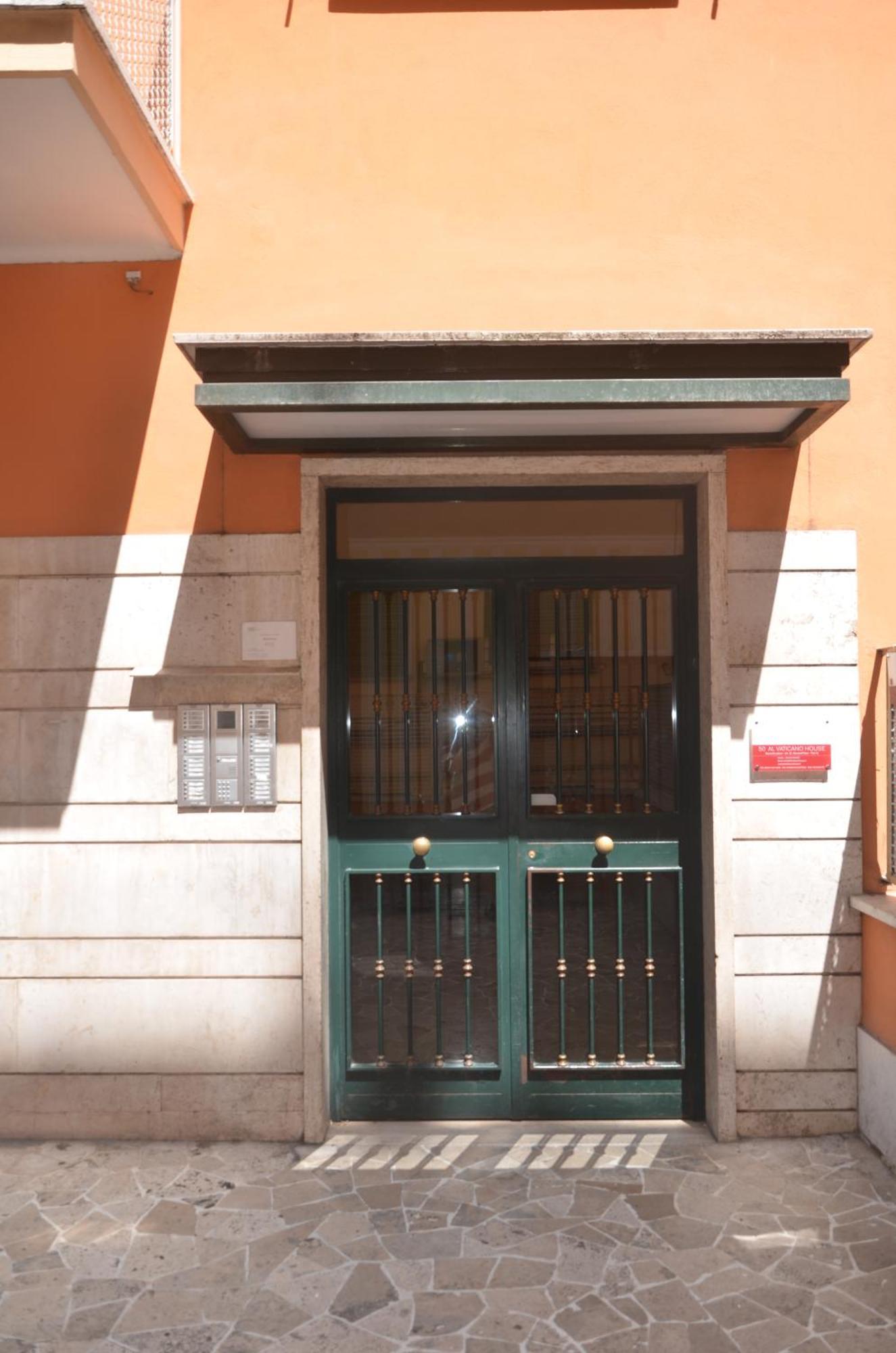 Apartment 50 Al Vaticano House